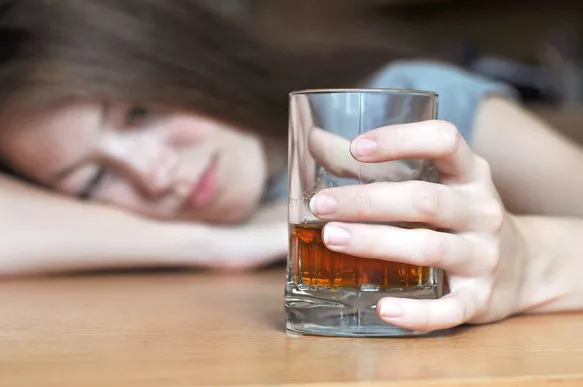 Daftar 20 Cara Menghilangkan Mabuk Alkohol